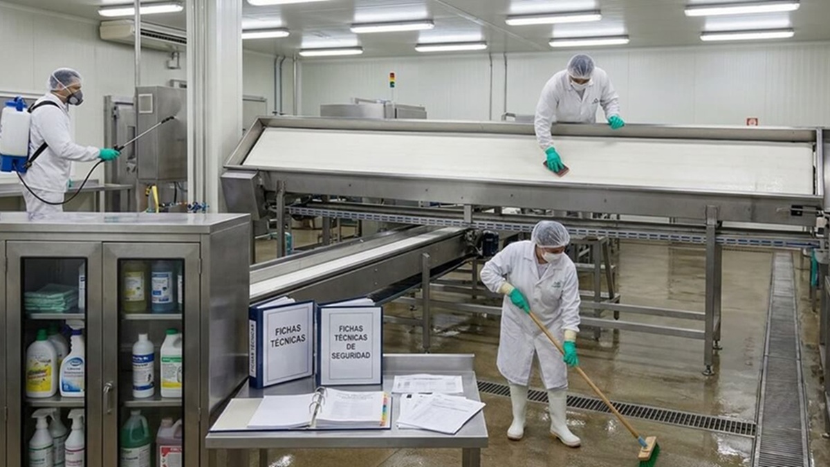 La sanitización de centrales hortofrutícolas como pilar del control de enfermedades poscosecha (1).jpg